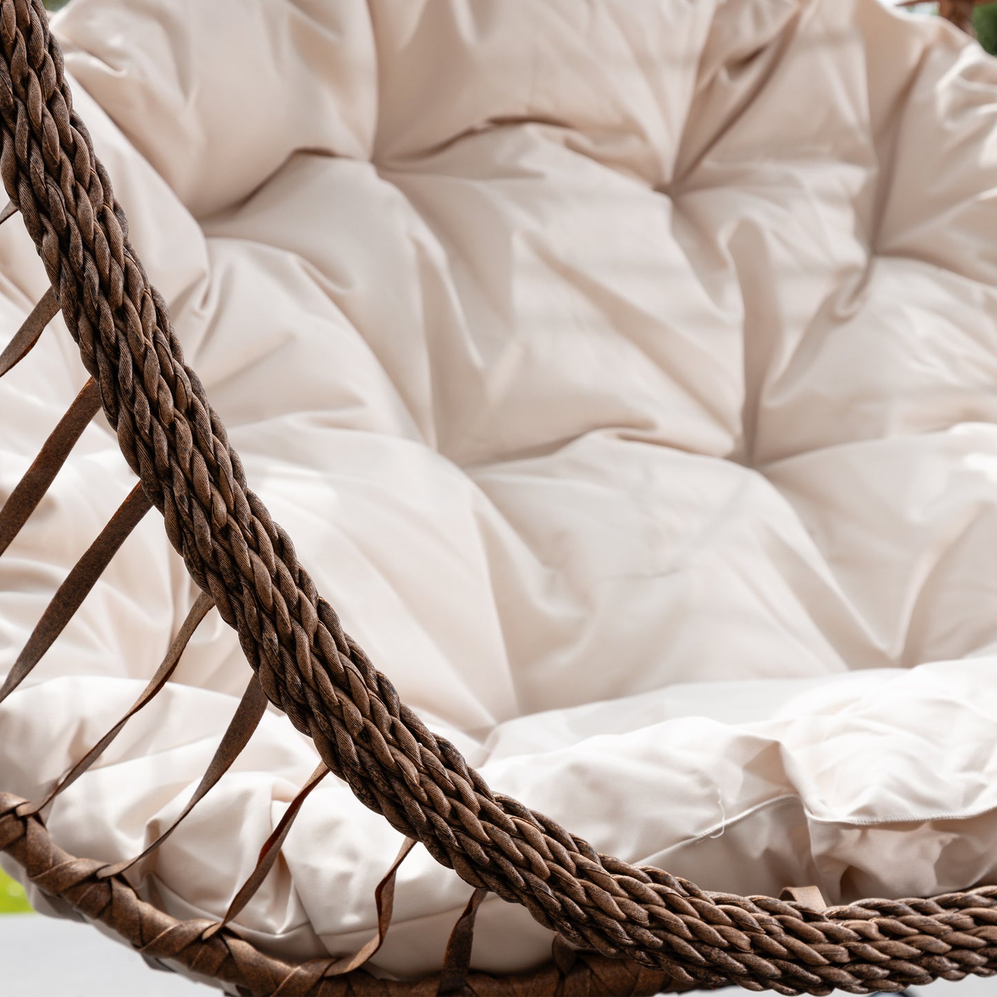 Large Single Egg - KD2 - Cream on Brown