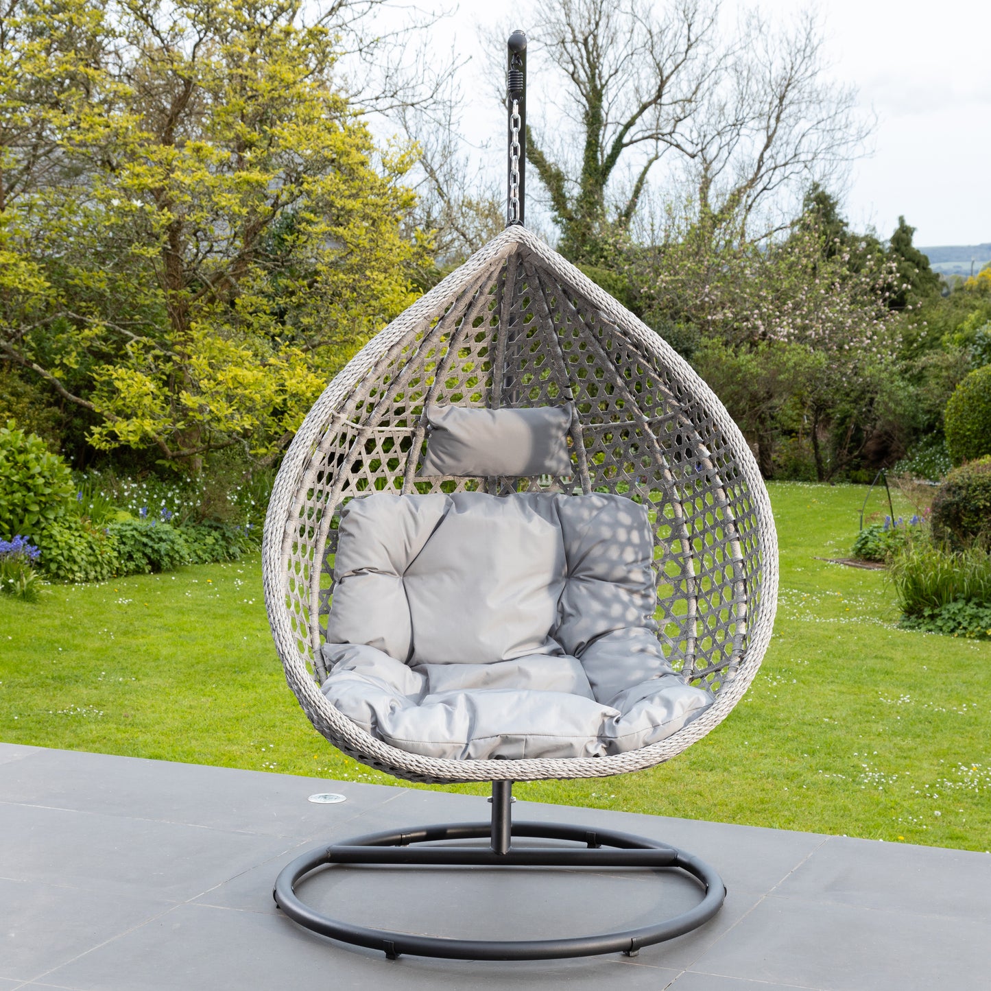 Large Single Egg - KD0 - Light Grey On Grey