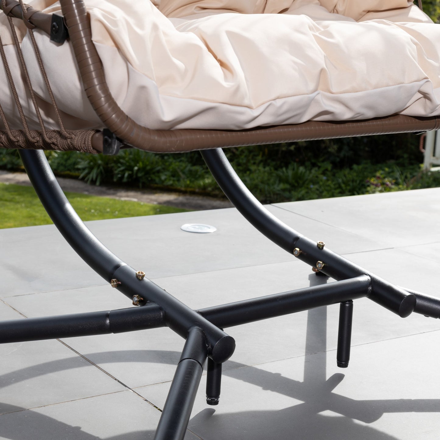 Large Double Egg - KD4 - Cream on Brown