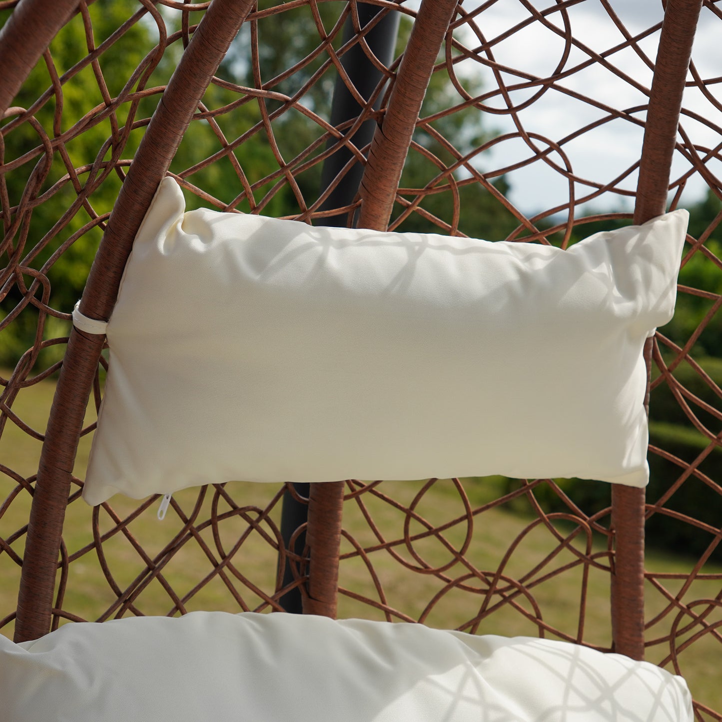 Large Single Egg - KD11 - Cream on Brown